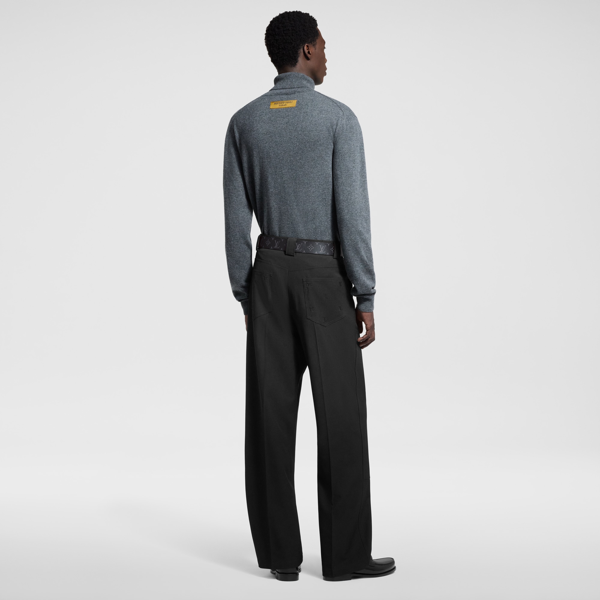 LOUIS VUITTON/タートルネック リブニットトップス M 黒 m969 中古・古着通販】LOUIS VUITTON (ルイ ヴィトン) モノグラムスリーブ